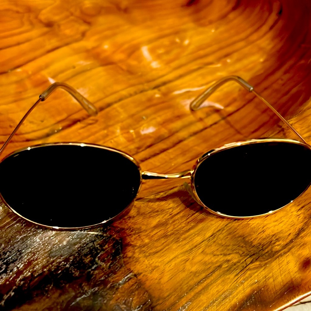 90s inspired sunglasses